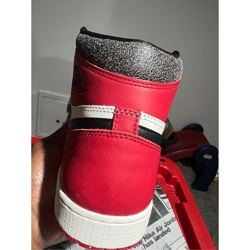 Air Jordan 1 Retro High OG 'Chicago Lost & Found' DZ5485-612 size 12 - Picture 5 of 10